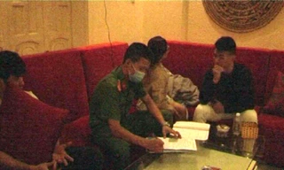 Bắt quả tang 17 nam, nữ ‘phê’ ma túy xuyên đêm trong nhà nghỉ