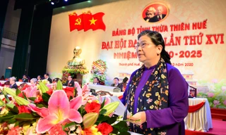 Phó Chủ tịch Thường trực Quốc hội Tòng Thị Phóng phát biểu chỉ đạo đại hội.