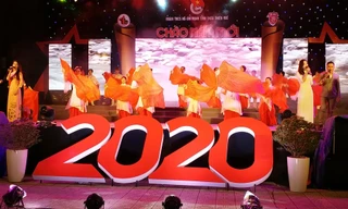 Dạ hội thanh niên mừng năm mới 2020, do Tỉnh Đoàn TT-Huế tổ chức, đầy ấn tượng, sắc màu.