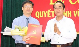 Ông Nguyễn Thanh Bình (bìa trái) được bầu giữ chức Phó Chủ tịch UBND tỉnh TT-Huế.