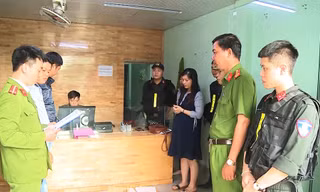 Mạng lưới “tín dụng đen” hoạt động tinh vi từ Nghệ An đến Huế, nên quá trình phá án gặp nhiều khó khăn. Công an tỉnh TT-Huế phải triển khai 6 tổ công tác tham gia phá án.