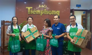 Mỹ phẩm Cỏ Cây Hoa Lá ủng hộ 1.000 chai dầu gội, sữa tắm đến đồng bào bị bão lụt