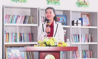 Bà Như trấn an khách hàng sáng 19/9.