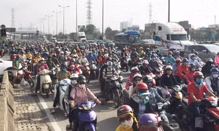 Cửa ngõ Sài Gòn kẹt xe ngày càng nghiêm trọng