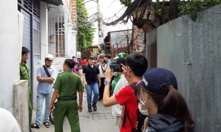 Lực lượng chức năng điều tra vụ việc.