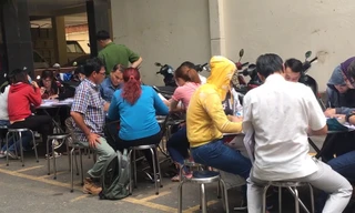 Nhiều người dân đến cơ quan công an tố cáo công ty Alibaba.