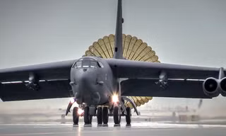 Mỹ đưa 'pháo đài bay' B-52 đến Qatar giữa lúc căng thẳng với Iran