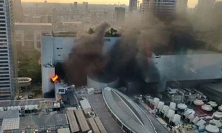 Ba người chết, 8 người bị thương trong vụ hỏa hoạn tại trung tâm Bangkok