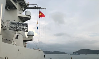 Tàu 012- Lý Thái Tổ neo tại khu vực Porto Malai