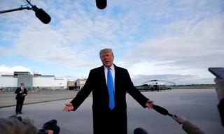 Tổng thống Mỹ Donald Trump tuyên bố có thể áp thuế bổ sung đối với lượng hàng hóa Trung Quốc trị giá ít nhất 300 tỷ USD.