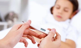 Phun thuốc diệt muỗi gây bệnh SXH