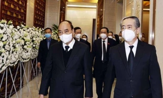 Lãnh đạo Đảng, Nhà nước Việt Nam viếng nguyên Tổng Bí thư, Chủ tịch Trung Quốc Giang Trạch Dân