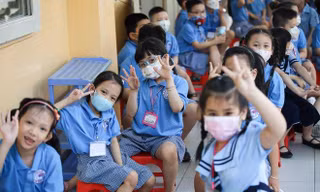 Các trường học đủ điều kiện, an toàn phòng chống dịch có thể học bán trú