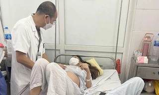 Lại đi giữa những lằn ranh sinh tử 