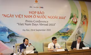 Ngày Việt Nam ở nước ngoài 2022 - sự kết hợp hoạt động quảng bá trực tuyến và trực tiếp