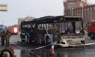 Chiếc xe bị thiêu rụi hoàn toàn