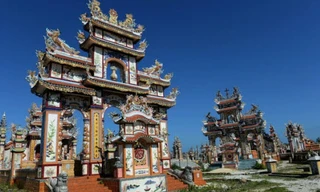 Một ngôi mộ ở An Bằng