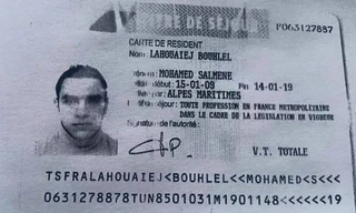 Chứng minh thư của Mohamed Lahouaiej Bouhlel được tìm thấy tại hiện trường vụ thảm sát