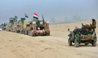 Quân đội Iraq tại nam Mosul hôm 31/10.