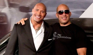 Hục hặc nhau cả chục năm, giờ Vin Diesel lại muốn làm hòa với "The Rock" Dwayne Johnson
