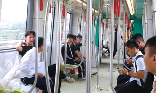 Metro Nhổn - ga Hà Nội chở khách miễn phí 