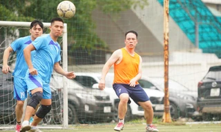 Báo Tiền Phong vô địch giải bóng đá giao hữu cơ quan Trung ương Đoàn