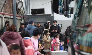 Bến xe Hà Nội đông kín người sau kỳ nghỉ Tết