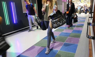 Khởi nghiệp từ gạch lót sàn biến bước chân thành điện sạch