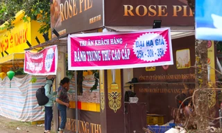 Hà Nội: Bánh trung thu đại hạ giá vẫn ế 