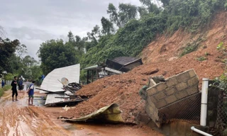 Thông tin giám sát, cảnh báo lũ quét, sạt lở đất chưa đến với người dân