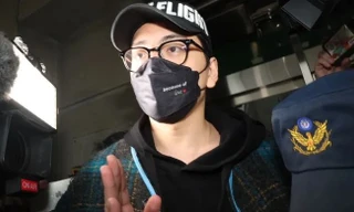 10 nghệ sĩ bị truy tố 