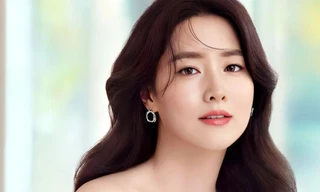Lee Young Ae: 'Tôi hôn chồng mỗi ngày'