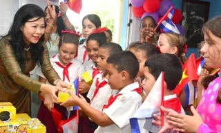 Phu nhân Tổng Bí thư, Chủ tịch nước thăm Trường Tiểu học Võ Thị Thắng