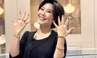 NSƯT Hương Tươi: 'Tôi sống không phải lo cơm áo gạo tiền'