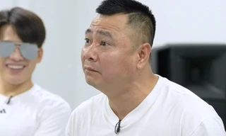 NSND Tự Long thoát thẻ đỏ