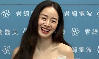 Kim Tae Hee ở tuổi 45