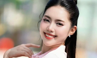 Nụ cười tỏa nắng của Á hậu Châu Anh trên sân Pickleball 