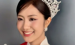 Hoa hậu Hà Trúc Linh gây sốt vì đẹp nguyên bản