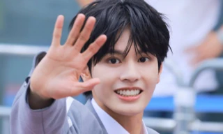 Chàng trai cao 1,81 m chuyên Lê Hồng Phong làm ca sĩ ở Hàn Quốc gây bất ngờ