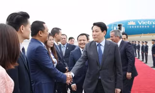 Lễ đón Chủ tịch nước Lương Cường tại Sân bay Quốc tế Jorge Chávez ở Lima