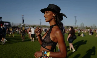 Lễ hội Coachella là cơ hội cho các tín đồ thời trang Mỹ khoe vẻ nóng bỏng, sành điệu.
