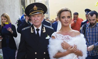 uộc hôn nhân của cặp vợ chồng so le 60 tuổi không có tình dục.