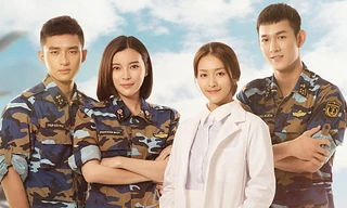 Từ trái sang: Hữu Vi, Cao Thái Hà, Khả Ngân, Song Luân.