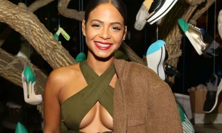 Mỹ nhân nóng bỏng hàng đầu Cuba áo cắt xẻ bạo đi sự kiện