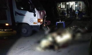 Xe tải đi sai phần đường gây tai nạn khiến 2 người tử vong