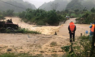 Hai người mất tích do bị lũ cuốn ở Sơn La