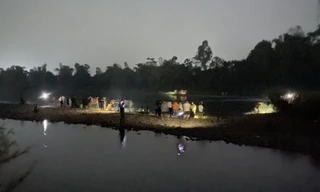 Năm học sinh lớp 8 rủ nhau tắm sông, hai em tử vong