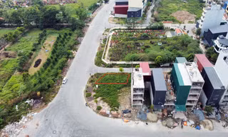 Cận cảnh lô đất ‘view’ nghĩa trang trúng đấu giá 262 triệu đồng/m2 ở Hà Nội