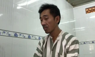 Kouch Pheng Leng tại công an.