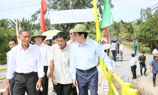 Những cây cầu kết nối vùng nông thôn được đưa vào sử dụng.